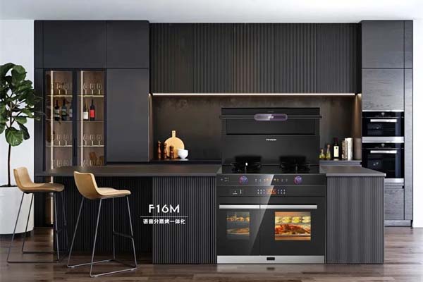 小厨房如何省空间和多功能兼顾？美多语音分蒸烤集成灶玩转厨房！